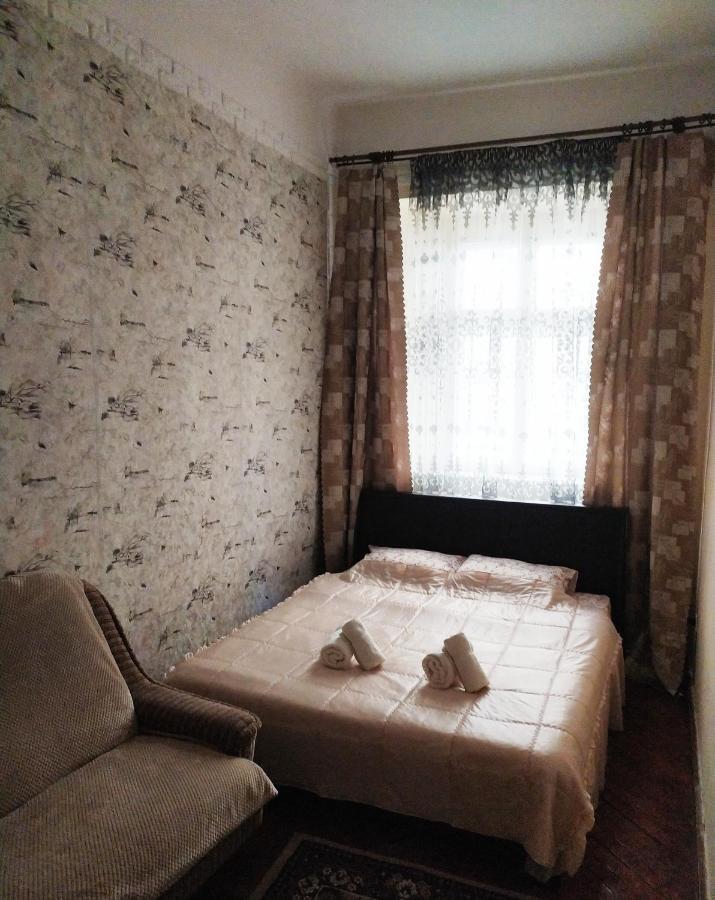Apartment On Rynok Square Leopoli Esterno foto